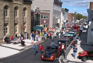 On Saturday June 28th, Celebrate Canada events will start in Historic Chatham Business District with Canada Day Market at the Water Street Farmers Market 1 Ellis Street. Then at 9 am, Water Street from Henderson to Cunard will be an open air market, closed to vehicle traffic. The merchants will also have special Canada Day promotions and look for live cultural performances.