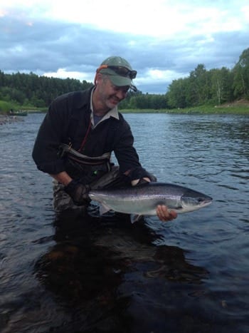 Gavin Higgs with a nice salmon this was the second one of his 3 day trip to Ledges. 