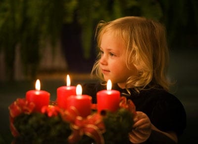 Child-with-Advent-wreath-Small