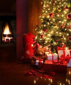 Christmas-tree-and-presents