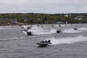 Boats taking off for the 2017 Striper Cup